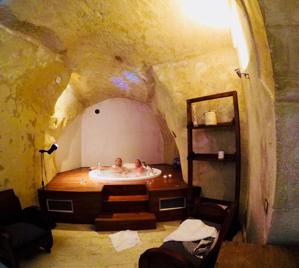 Locus Amoenus Bed and Breakfast Matera Esterno foto